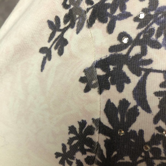 Weekends by Chico's Shirt Women 1 Medium Long Sleeve Rhinesone Floral Cotton Top - Picture 5 of 14